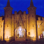 kasteel bij nacht